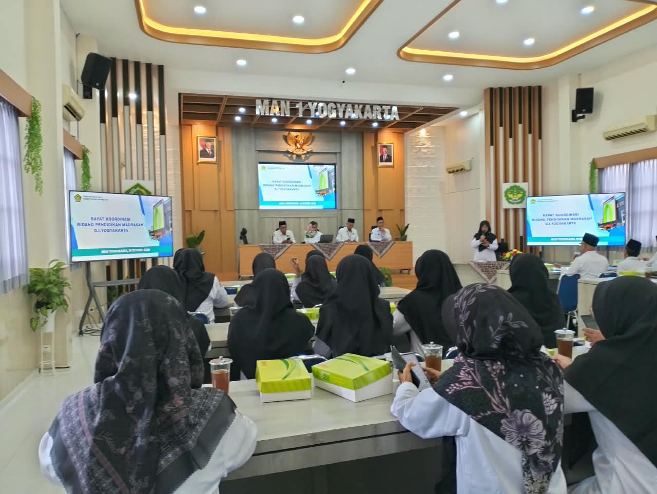 Perkuat Kinerja Kelembagaan, MTsN 6 Kulon Progo Ikuti Rakor Bidang Pendidikan Madrasah DIY